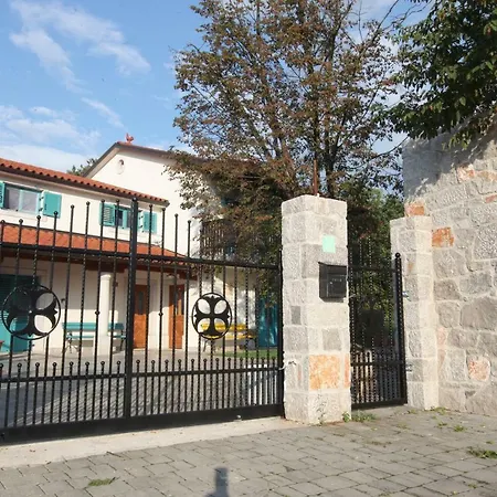 Guest house Salamander Stanjel