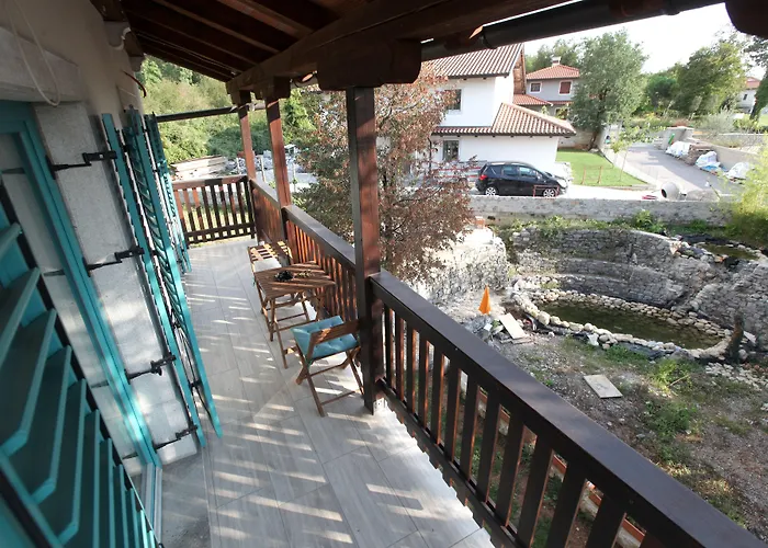 Salamander ゲストハウス Štanjel