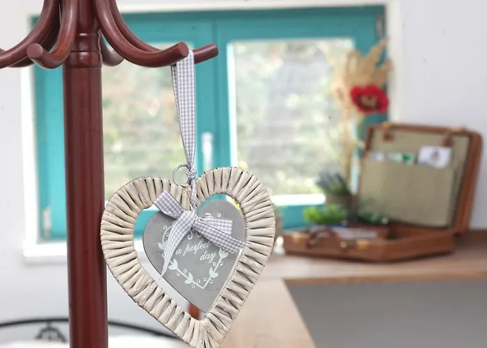 Salamander 3* Štanjel